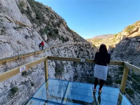 Pasarela de Relleu: Alicante’s Hidden Cliffside Walkway